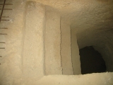 RT 20101221 Escaleras a la cueva.JPG